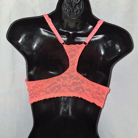 Victoria's Secret Pink and Gray Striped Bra with Underwire - Picture 4 of 5